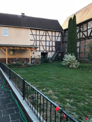 Monteurzimmer-Graf Nidda Екстериор снимка