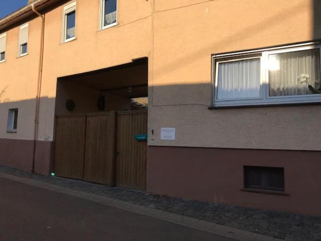 Monteurzimmer-Graf Nidda Екстериор снимка